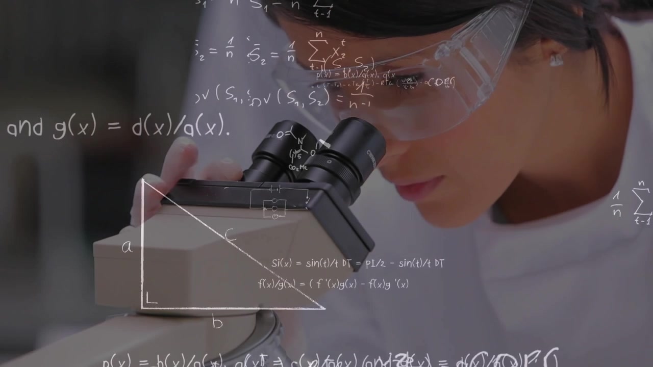Tecnico uomo che tocca l'oculare, creando diagrammi sullo schermo, mentre un ricercatore si concentra e analizza un campione.