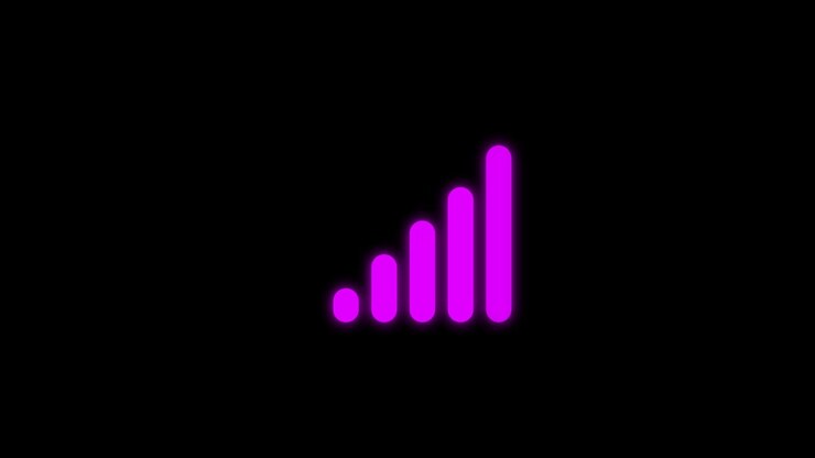 Animated Purple Signal Strength Icon on Black Background
