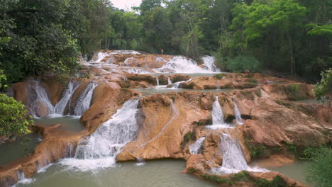 Rotierende-Drohnenaufnahme-Der-Cascadas-De-Agua-Azul-Und-Der-Wasserfälle-Am-Xanil-Fluss-In-Chiapas,-Mexiko