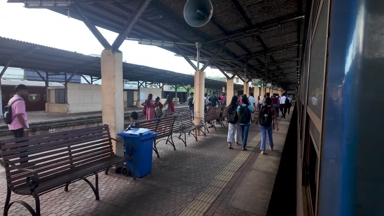 Crowded Train Platform in Sri Lanka