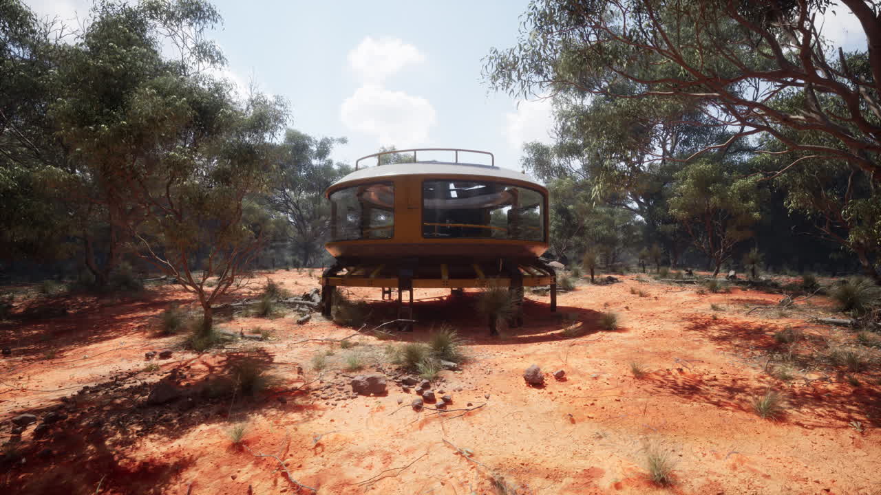 заброшенный футуристический дом в пустыне