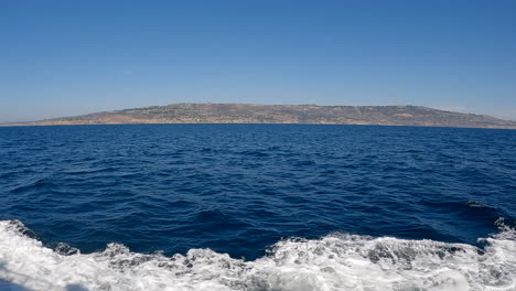 view from a boat of rancho palos verdes in southern california in slow motion