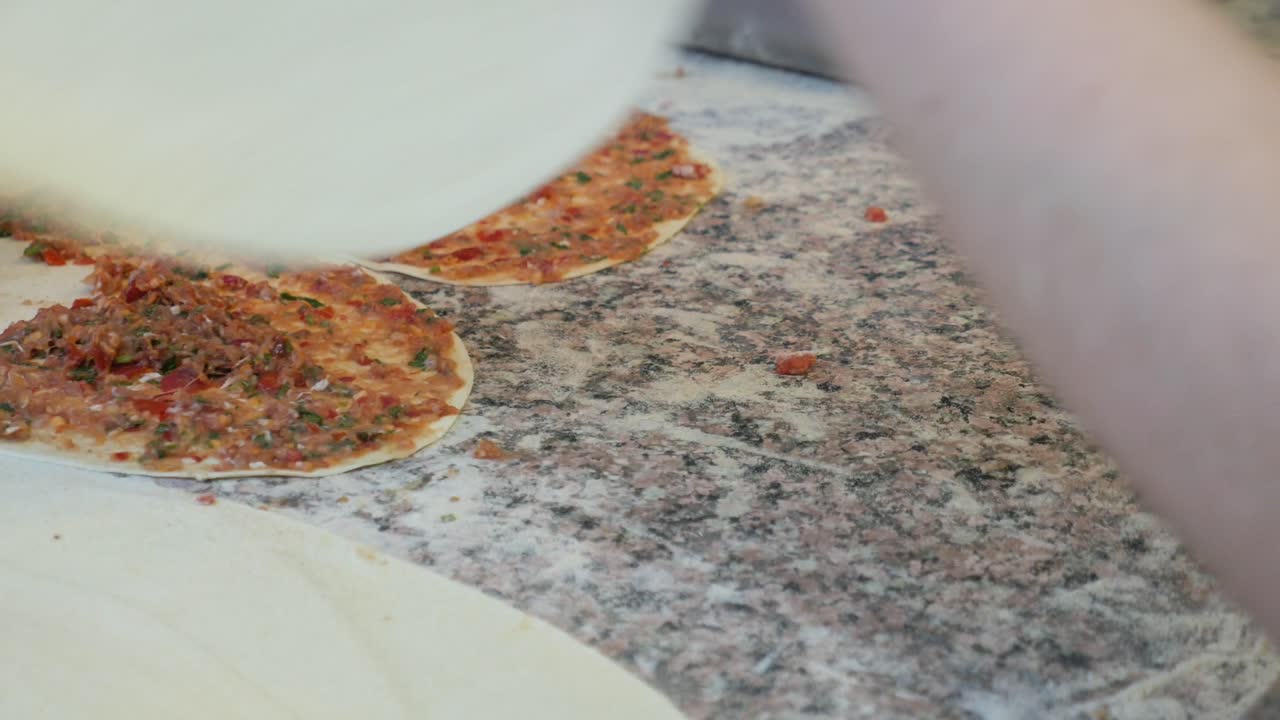 preparación de pide turco