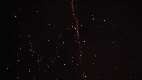 exhibición de fuegos artificiales en víspera de Año Nuevo