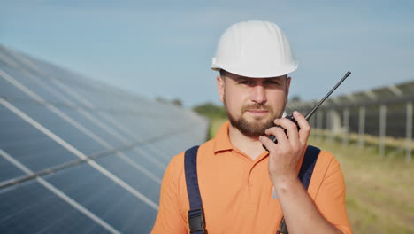 técnico de paneles solares