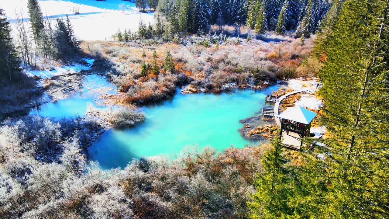 4K-dronekuvamateriaali ilmasta Zelencin lähteistä.