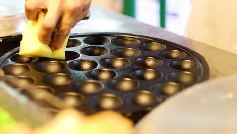 preparing traditional thai coconut pudding dessert