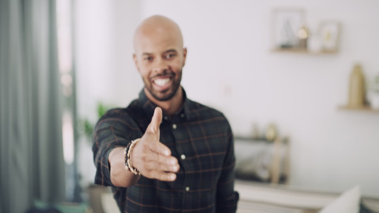 permítanme presentarme.