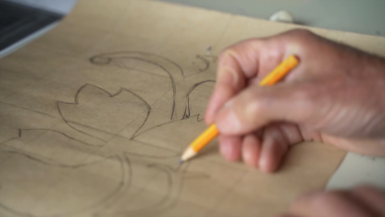 dibujo artesanal experto en papel con lápiz de plomo