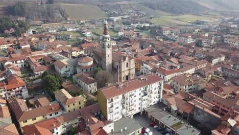 país italiano en el piamonte