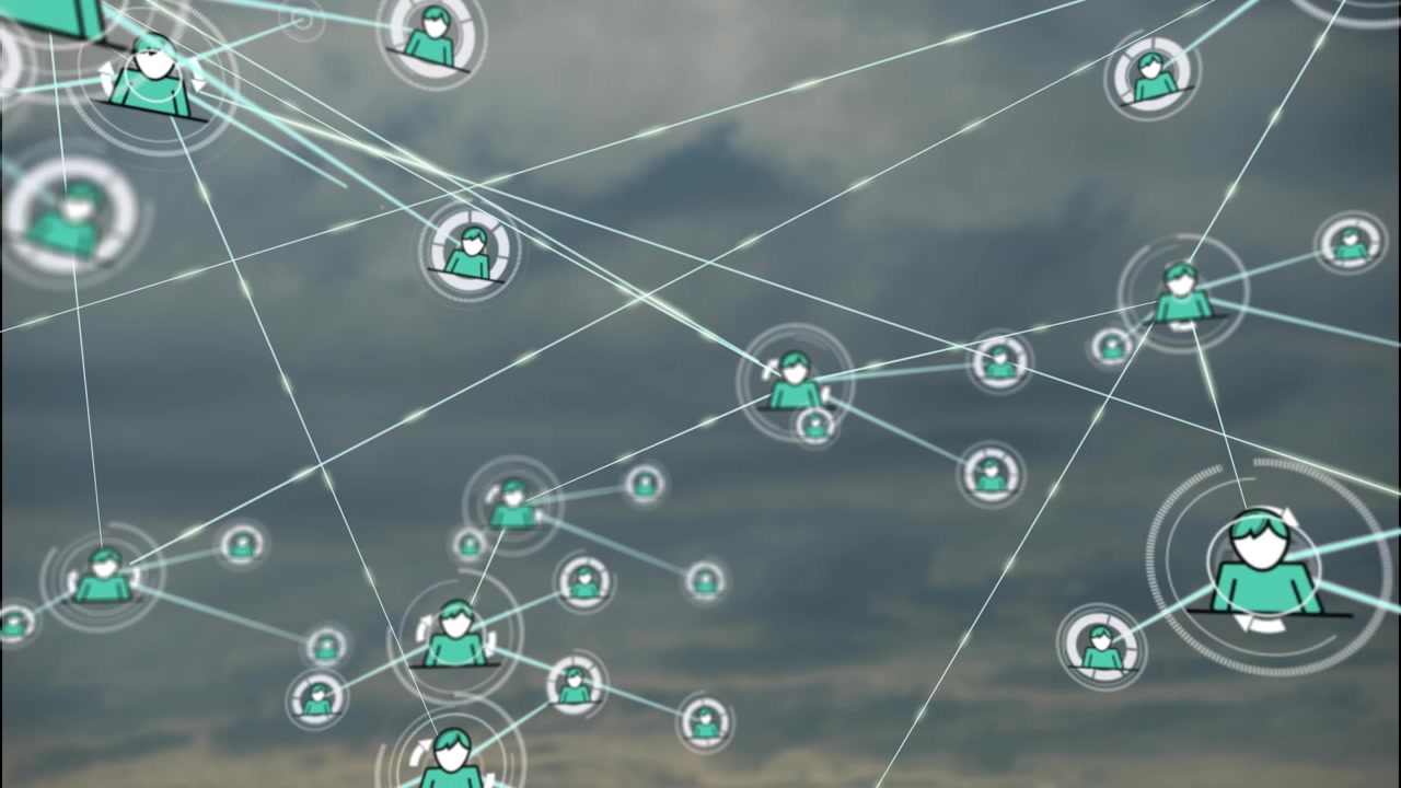 Digitalt netværk af forbundne personikoner over skyet himmel
