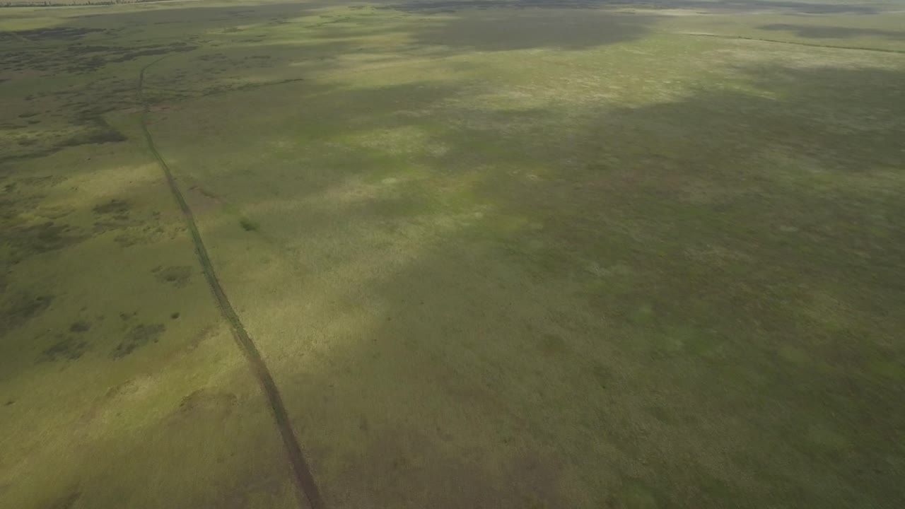 vista aérea de un paisaje de pastizales