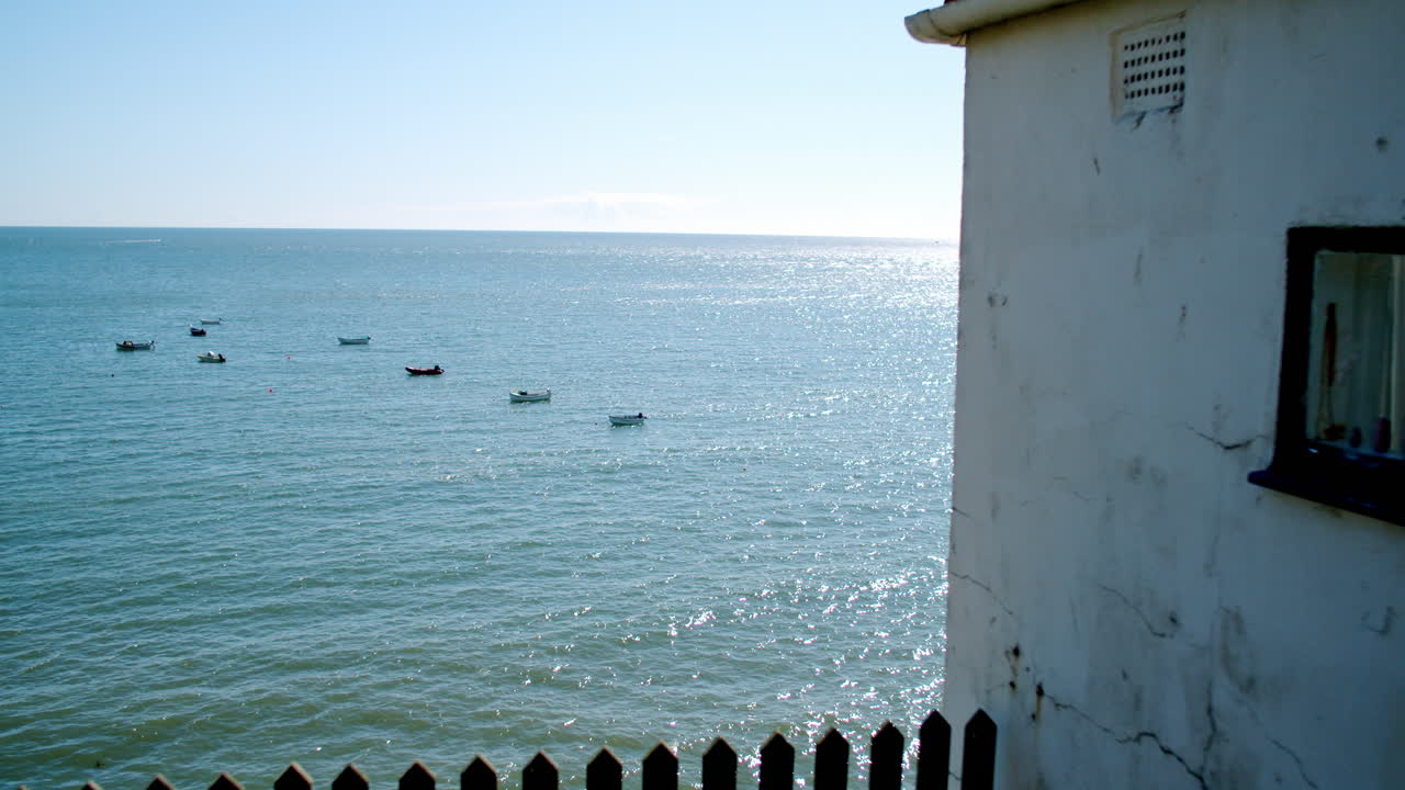 로빈 후드 베이 빌리지, 노스 요크셔, 노스 요크 황무지 유산 해안 clip6