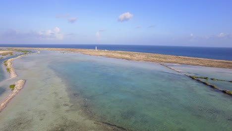 el faro y las salinas de bonaire