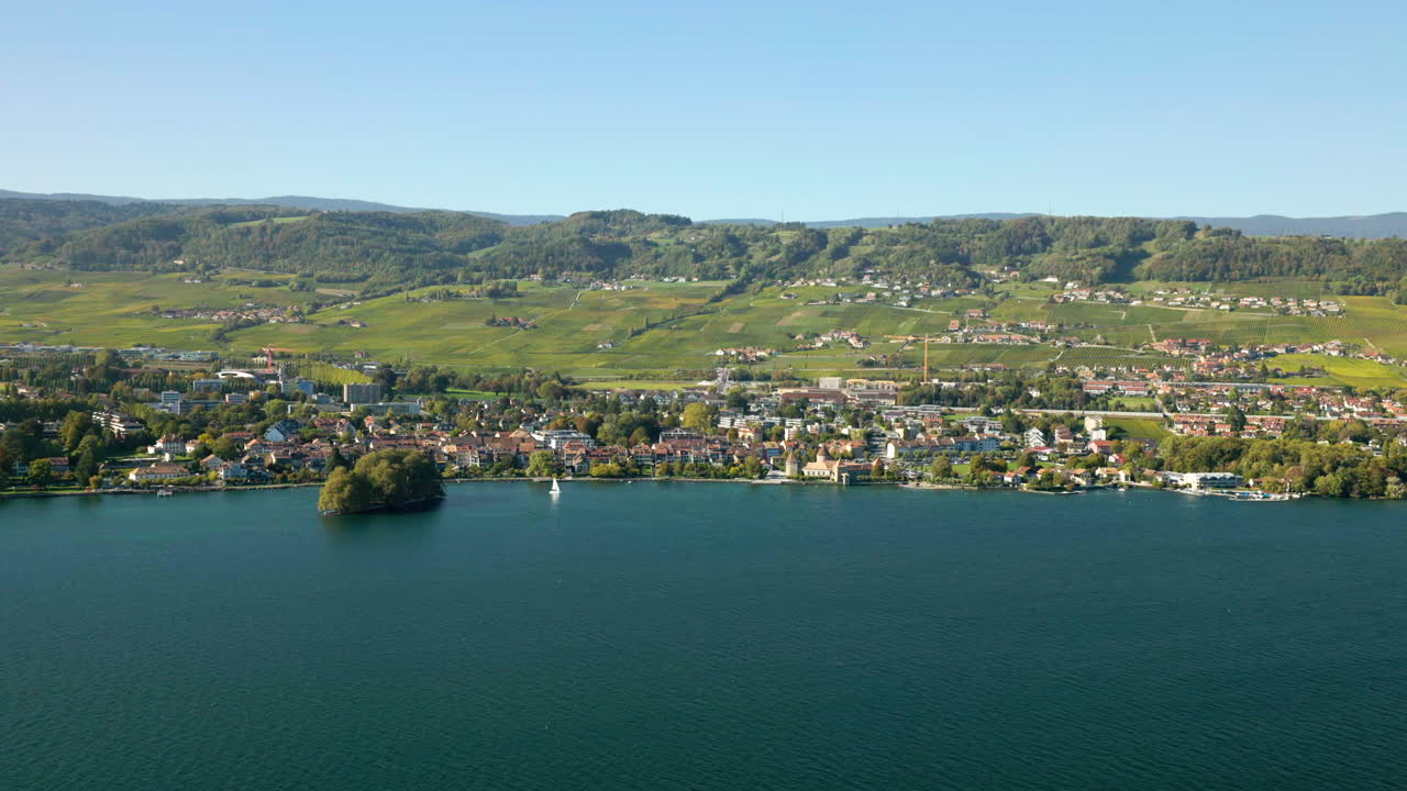 Waterfront Rolle Village In La C&ocirc;te Vineyard In Vaud Canton, Switzerland