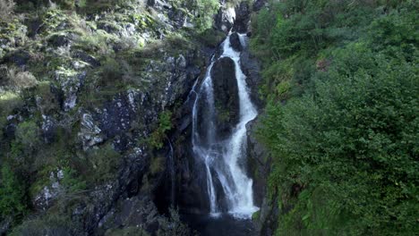 Waterfall-of-Entrecruces,-Carballo,-A-Coruña,-Galicia-Spain