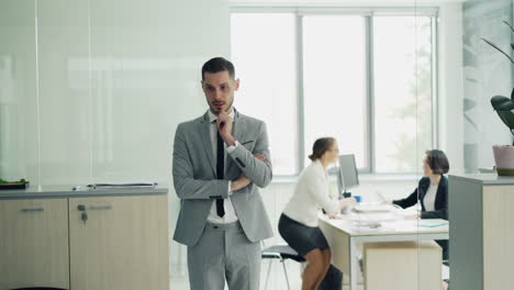 reunión de negocios en una oficina moderna