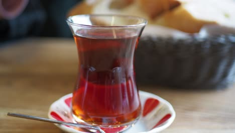 turkish tea and bread