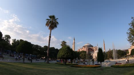 hagia sophia, templo histórico en el centro de estambul, movimiento de lapso de tiempo