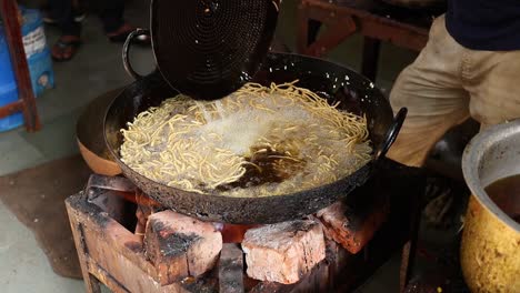 Murukku-Indisches-Streetfood-Im-Bundesstaat-Rajasthan-Im-Westen-Indiens.