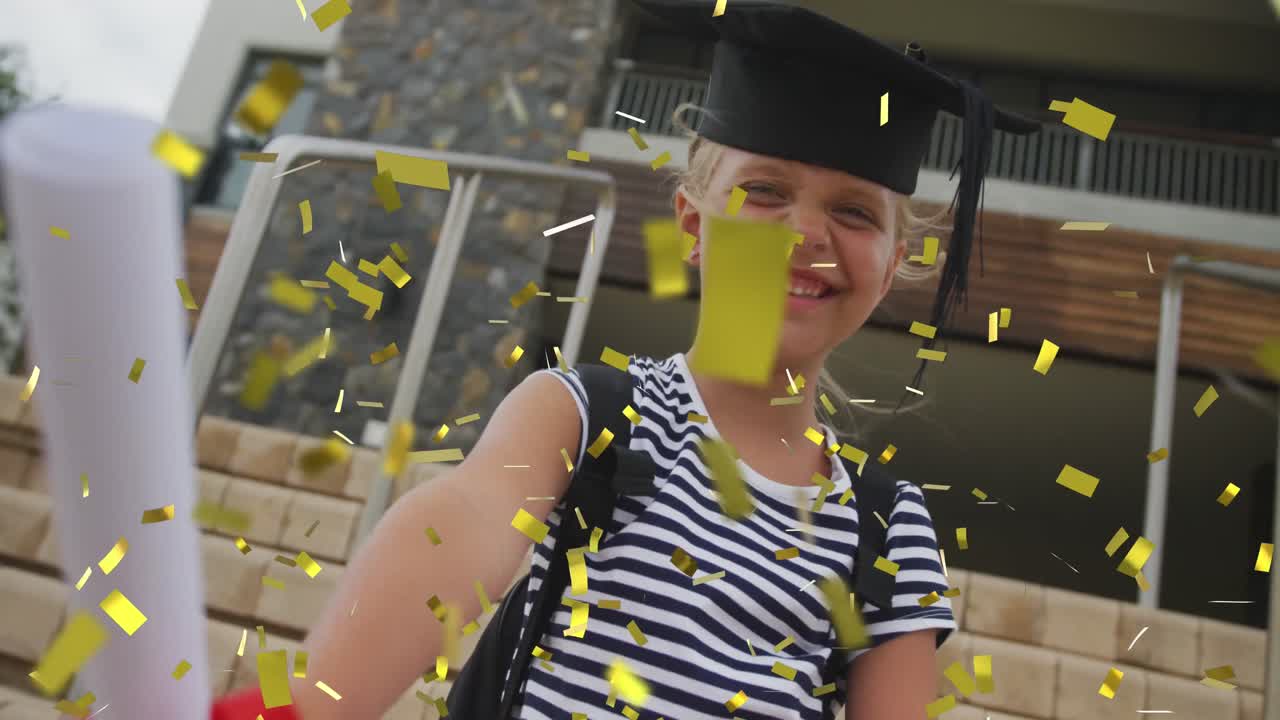 졸업장과 모터 보드를 가진 행복한 백인 여학생 위에 금색 콘페티의 애니메이션