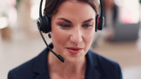 Mujer,-Call-Center-Y-Rostro-Con-Auriculares