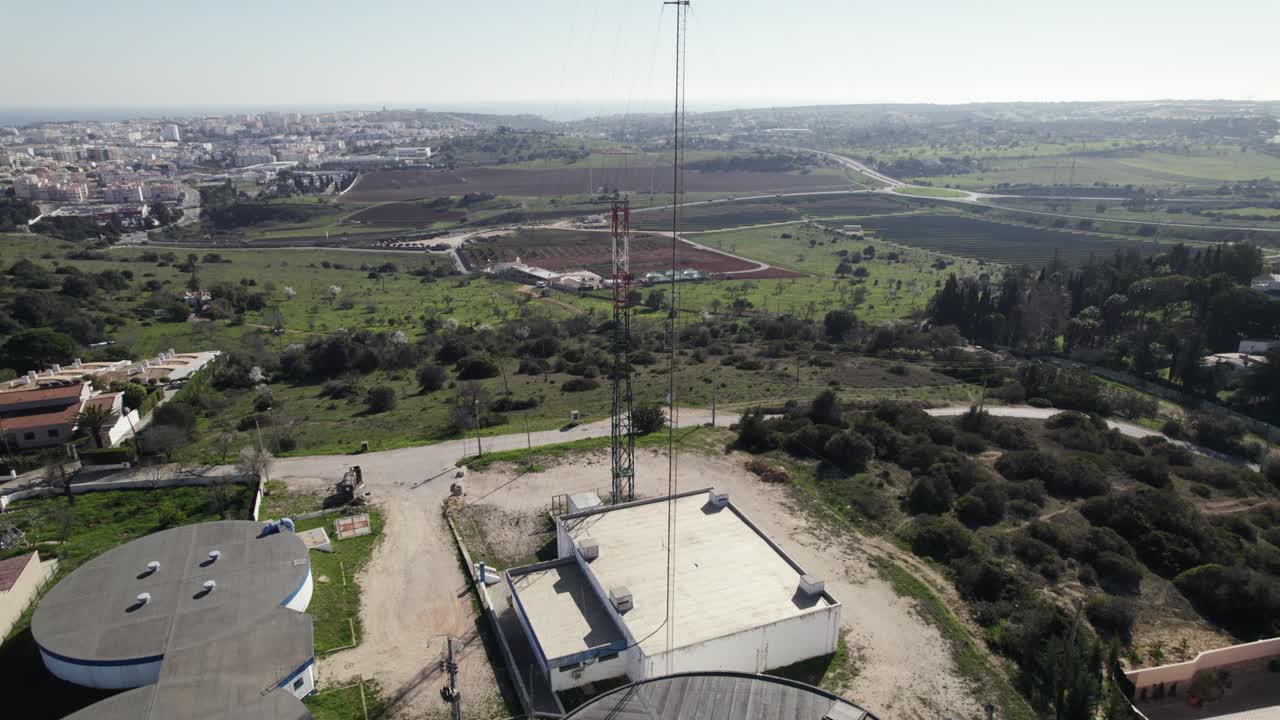 retiro de los tanques de agua almacenamiento, sistema ambiental. algarve. portugal