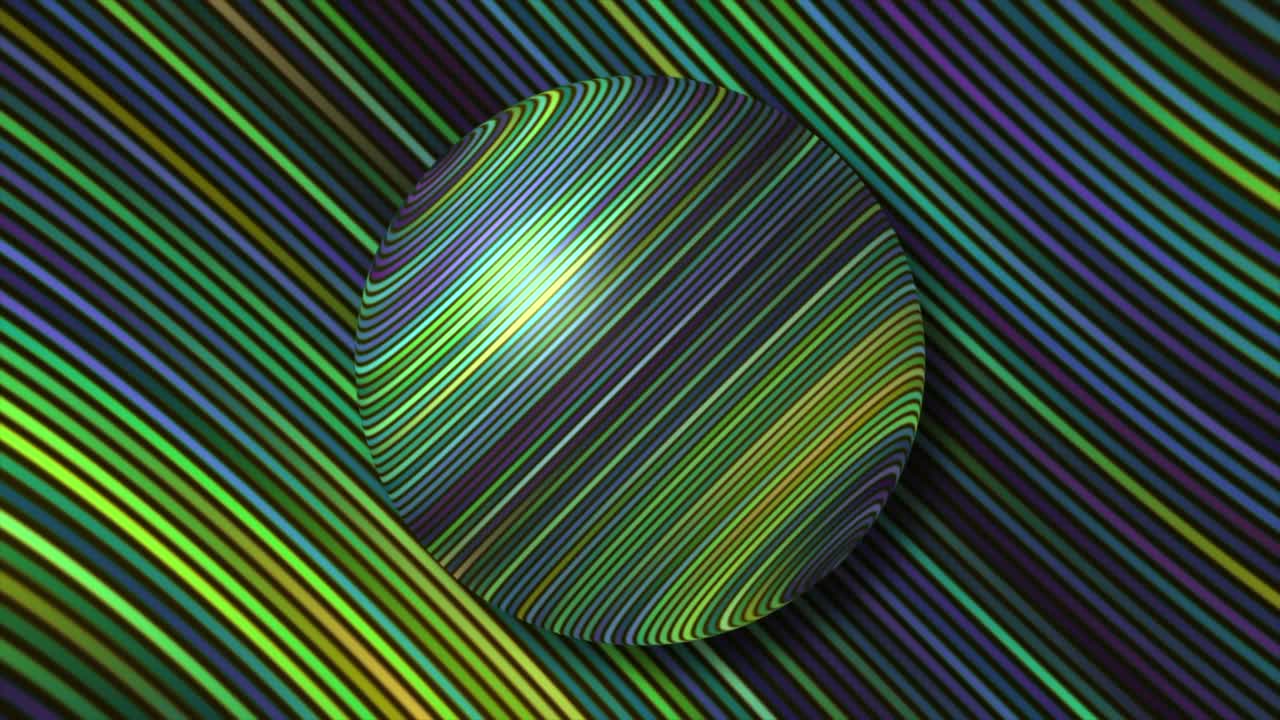 hermosos colores brillan en la pelota a rayas y el fondo. movimiento. coloridas rayas brillantes en la bola y el telón de fondo. hermosa iridescencia brillante de colores en la bola con rayas y fondo