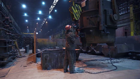 metal casting process in a foundry