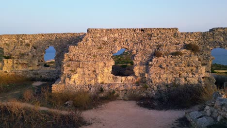 Fortino-Di-Sant-&#39;Ignazio-Ist-Einer-Der-Schönsten-Aussichtspunkte,-Um-Einen-Sonnenuntergang-Zu-Beobachten