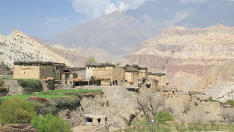 el pueblo de tetang en la región de mustang superior del antiguo reino de lo, nepal