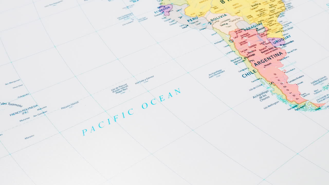 수도 의 상세 한 이름 을 가진 세계 지도 에 있는 태평양 이라는 단어 의 클로즈업