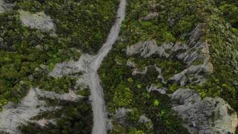 Weg-Zum-Tod,-Putangirua-Pinnacles,-Neuseeland