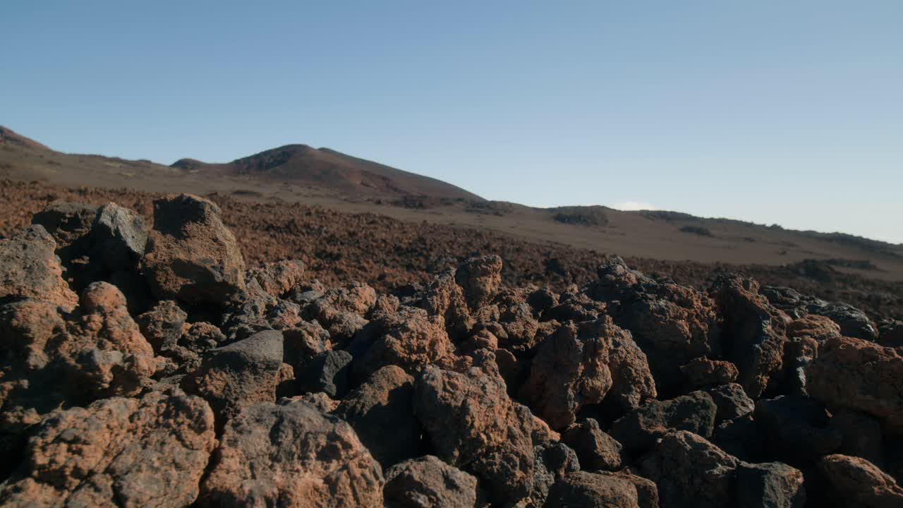 paisaje rocoso volcánico, parque nacional del teide en tenerife, islas canarias