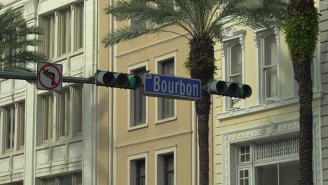 Bourbon-Street-Semáforo-Canal-Street-Barrio-Francés-De-Nueva-Orleans