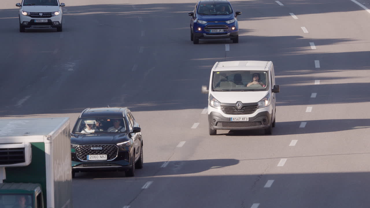 바르셀로나 고속도로의 저녁 퇴근 시간 교통 체증