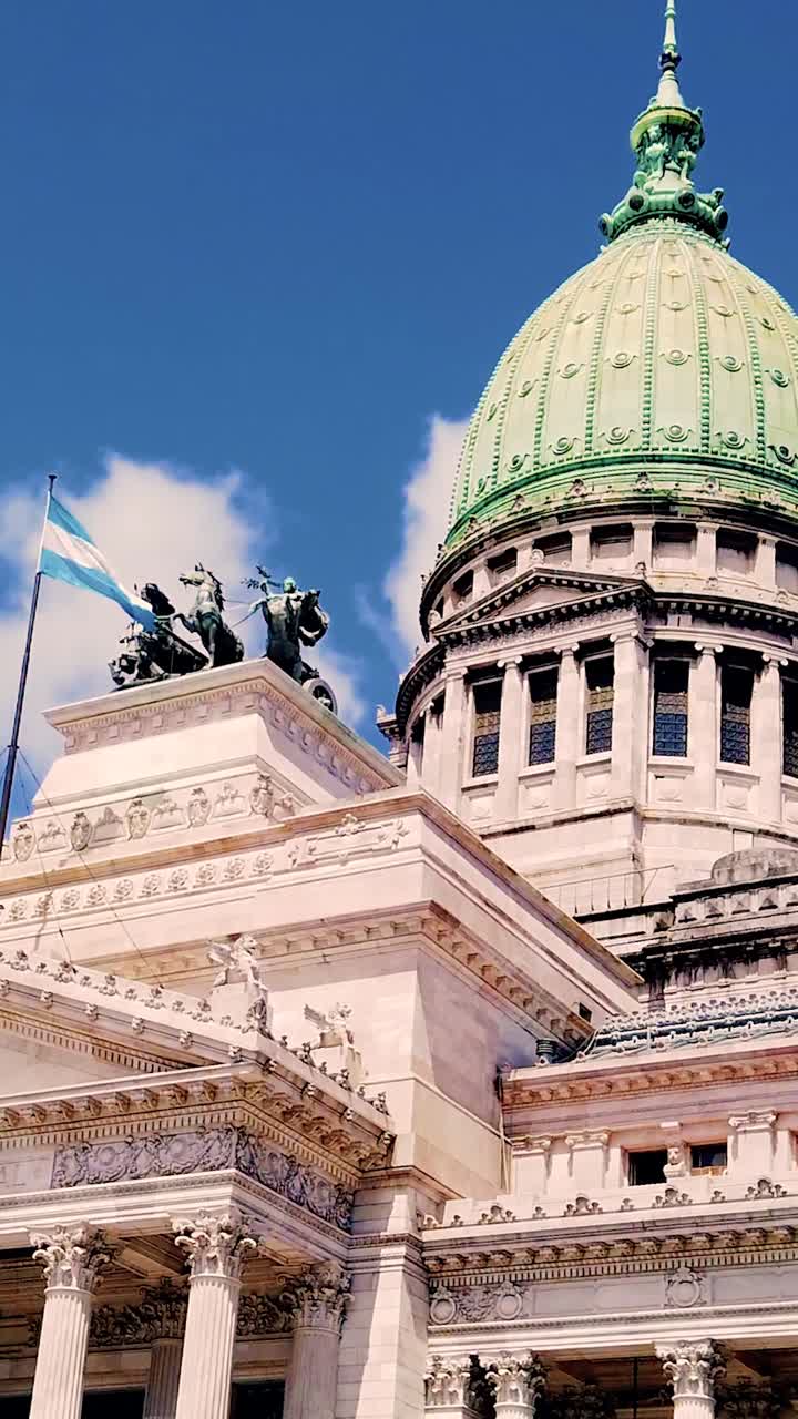 Palacio del Congreso Nacional Argentino Gran Cúpula Neoclásica Vista Vertical Buenos Aires.