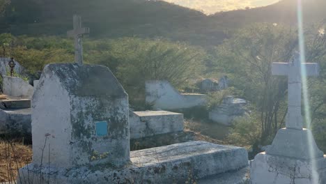 triunfo, baja, 멕시코의 도시 묘지 마을에서 무덤