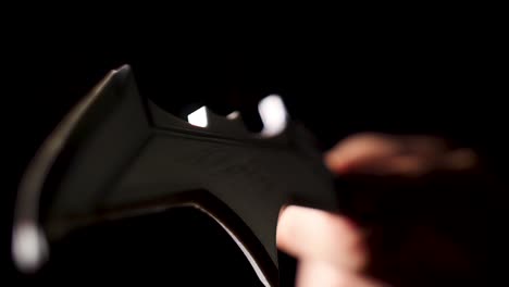 Shuriken---Batarang---Close-Up