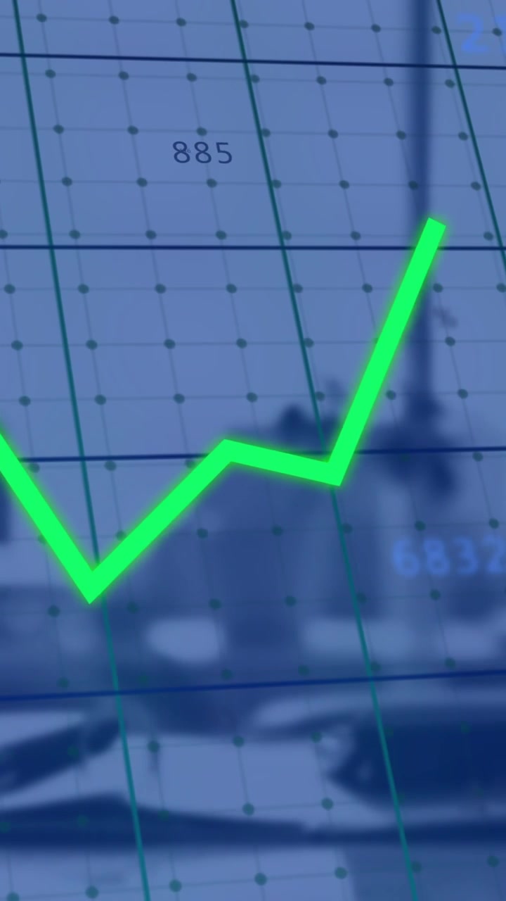Animazione di elaborazione dati finanziari su una scrivania in ufficio