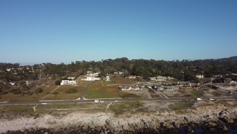 Vista-Aérea-De-Drones-De-La-Playa-De-Asilomar-En-Monterey,-California.