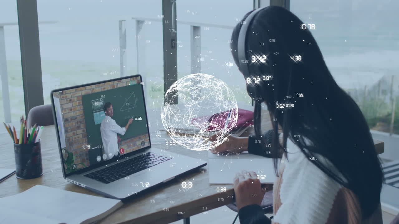 노트북을 사용하는 두 인종의 소녀를 통해 연결 및 데이터 처리를 가진 지구상의 애니메이션