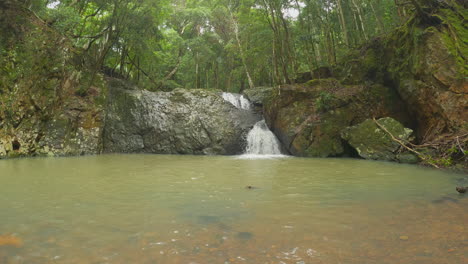 Unicorn-Falls,-Mount-Jerusalem-National-Park