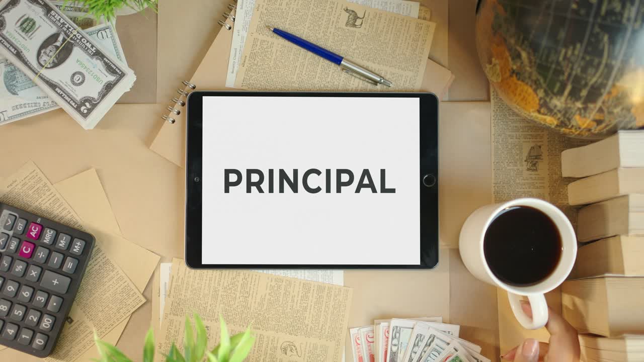 PRINCIPAL DISPLAYING ON FINANCE TABLET SCREEN