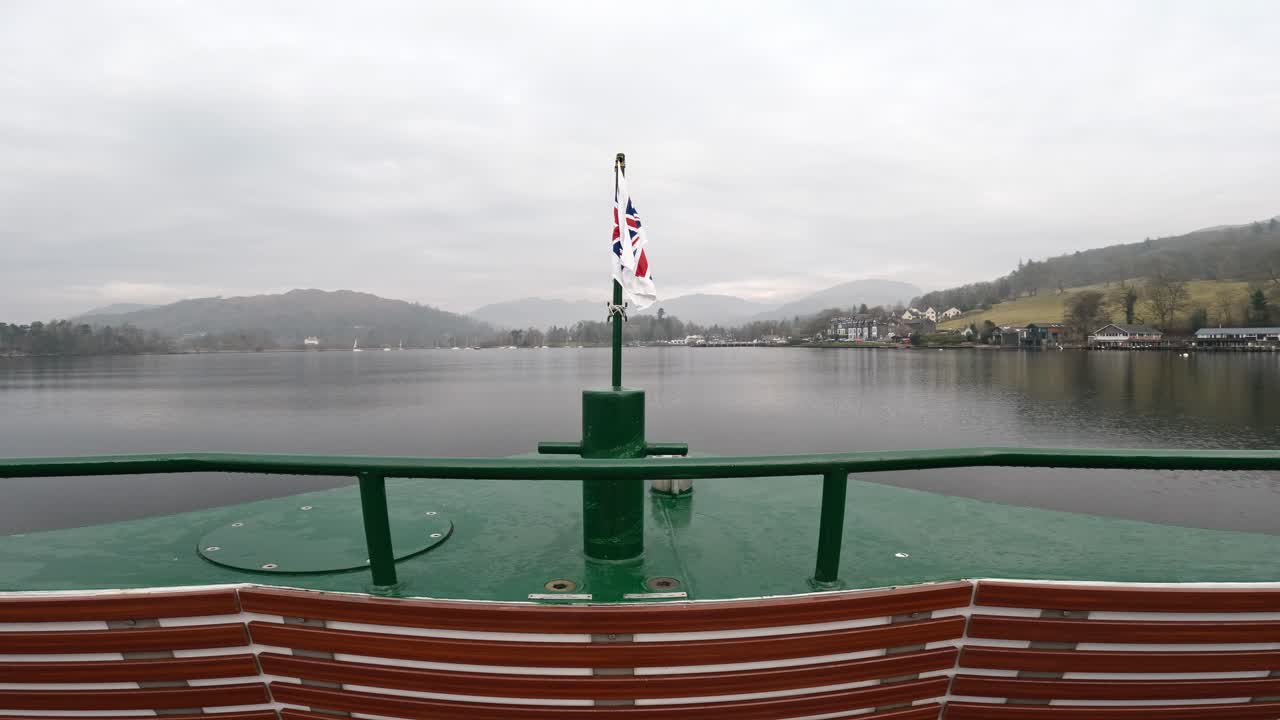윈더미어 호수에서 보네스에서 앰블사이드까지 항해하는 레드 크루즈 영상