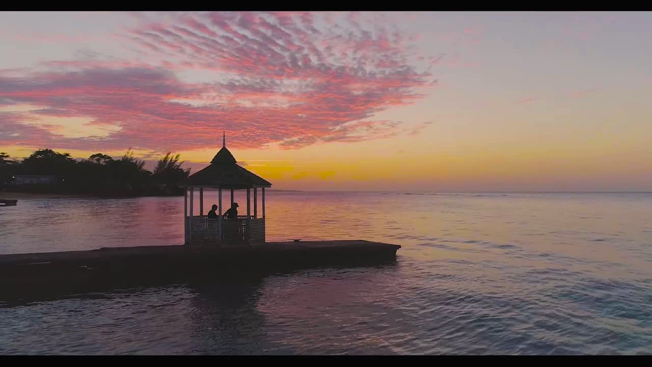Gazebo e tramonti giamaicani sereni
