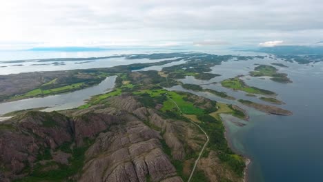 Bronnoysund,-Wunderschöne-Natur-Norwegen