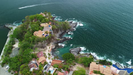 beach homes on cliff over beautiful ocean