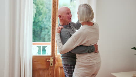 Happy,-dancing-or-old-couple-hug-in-living-room