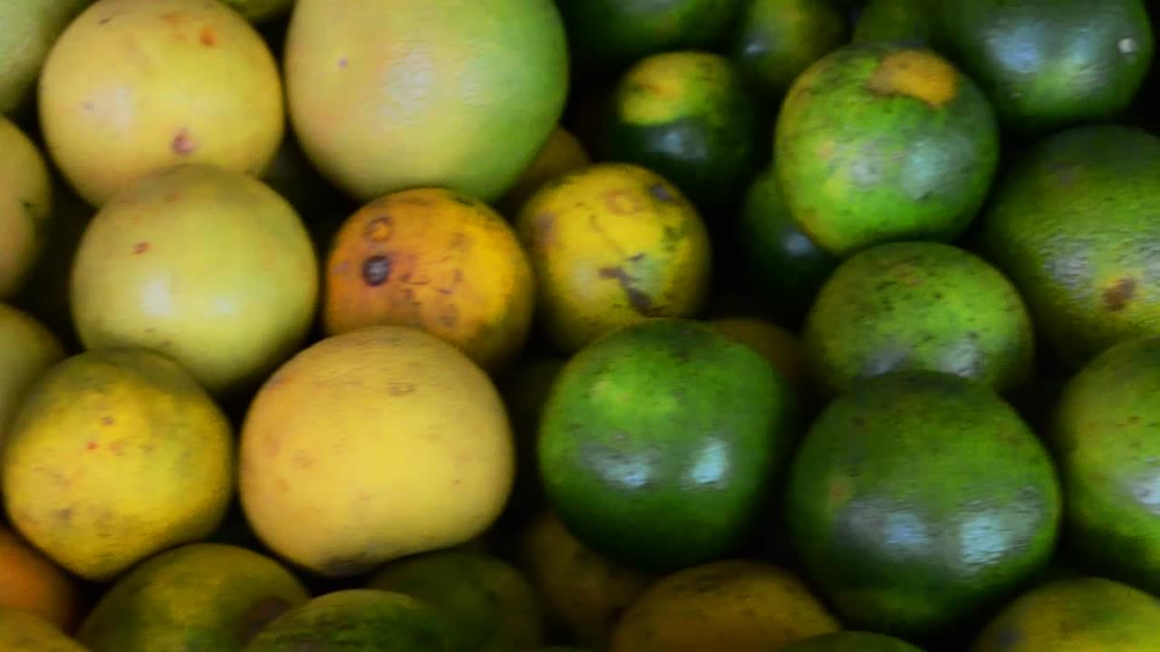 sarten derecha frutas cítricas
